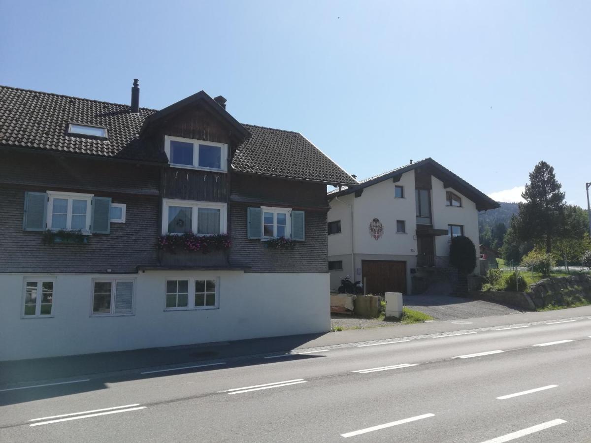 Gemuetliche Wohnung In Einfamilienhaus Alberschwende Eksteriør bilde